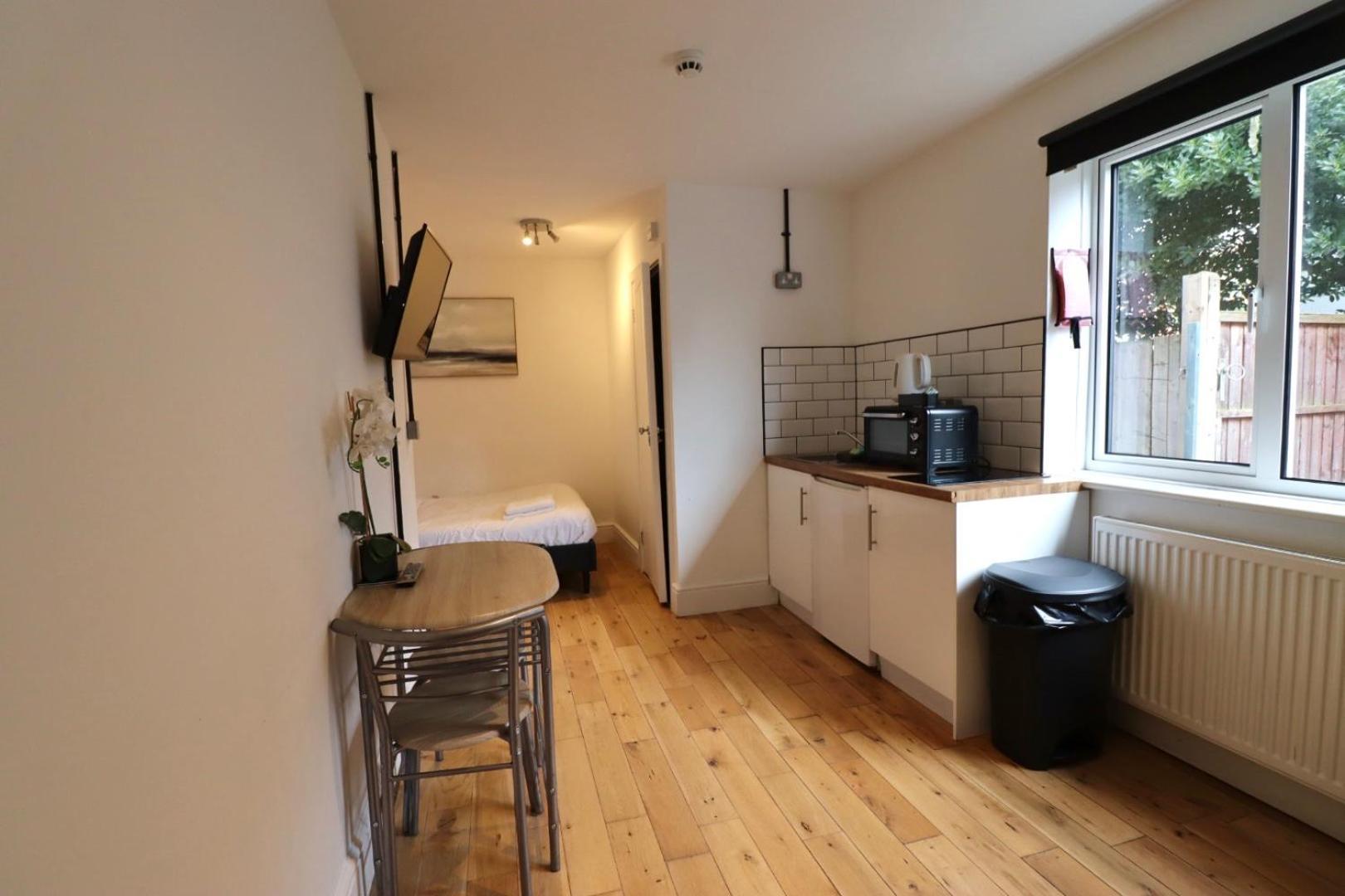 Flat 4, 10 St John'S Apartamento Bournemouth Exterior foto
