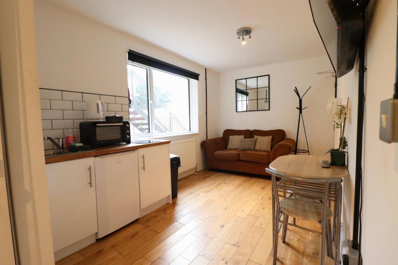 Flat 4, 10 St John'S Apartamento Bournemouth Exterior foto