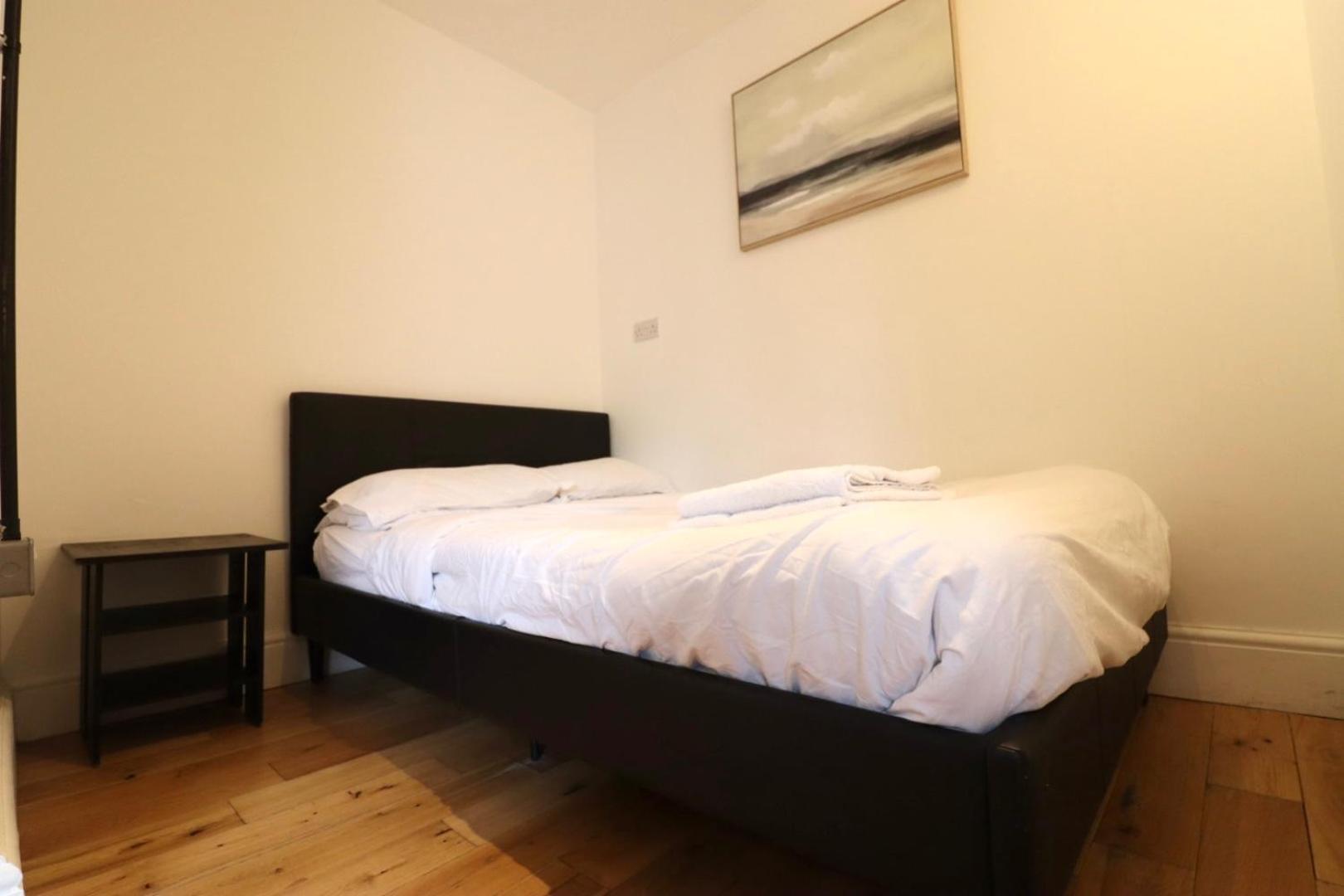 Flat 4, 10 St John'S Apartamento Bournemouth Exterior foto